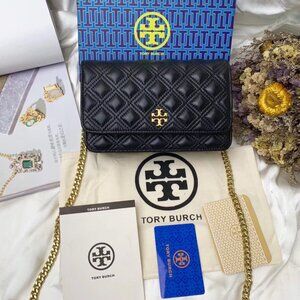Tory Burch Women's Black Gold Chain Shoulder Bag is fashionable and easy to matc